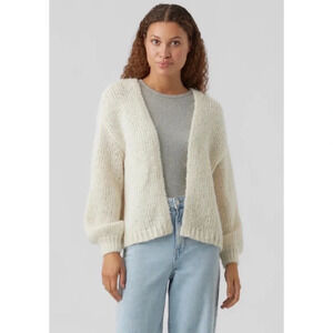 Size S Abercrombie & Fitch White Cable Knit Cardigan